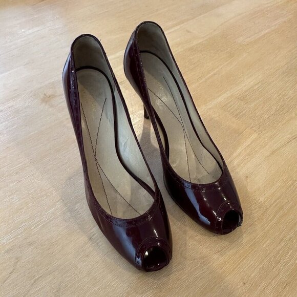 Kate Spade Womens Burgundy Patent Leather Peep Toe Stiletto Heels Pumps Sz 8 - Picture 1 of 8